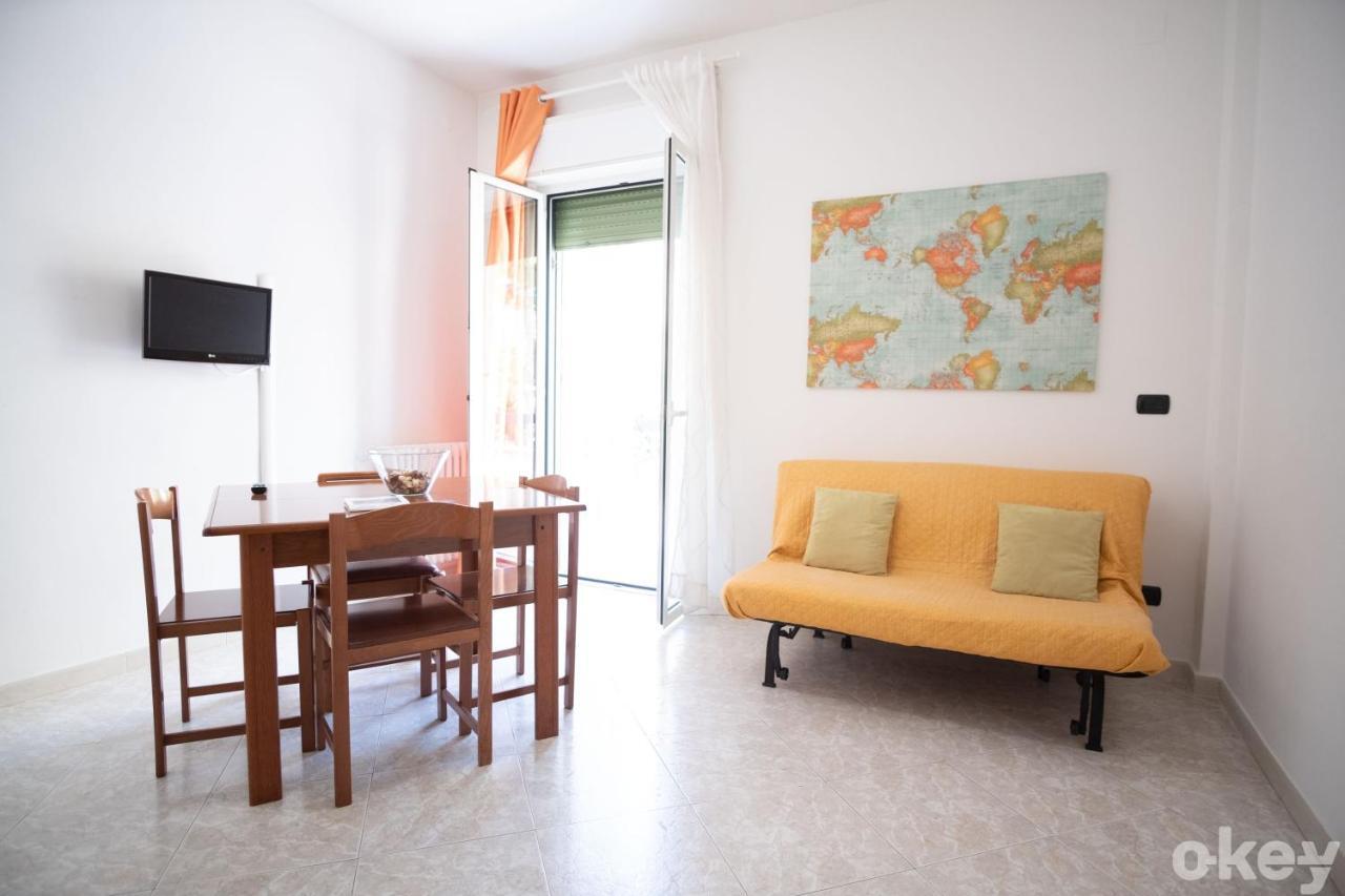 Cozy Apartments De Gasperi Bari Exterior photo